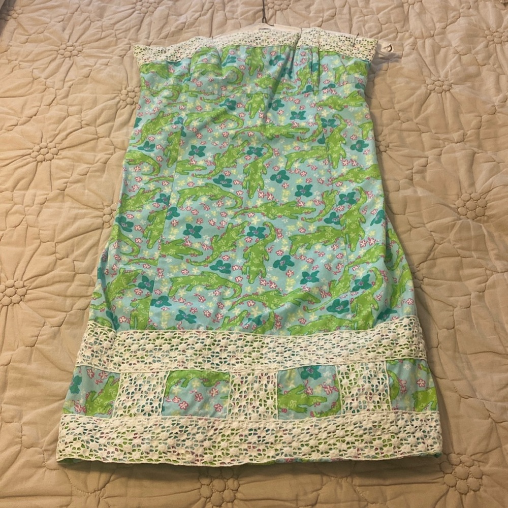 Lilly Pulitzer size 8 Alligator print strapless dress with lace trim